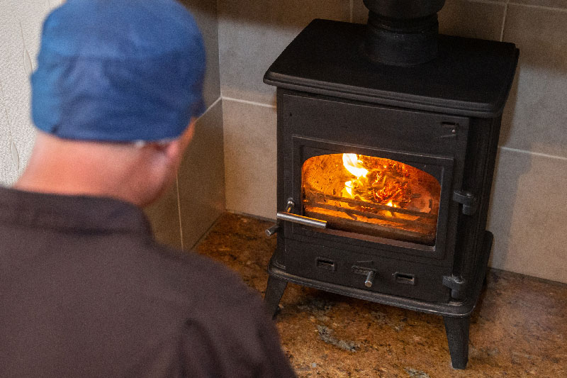 Chauffage au bois : nouvelles obligations d'entretien et de ramonage